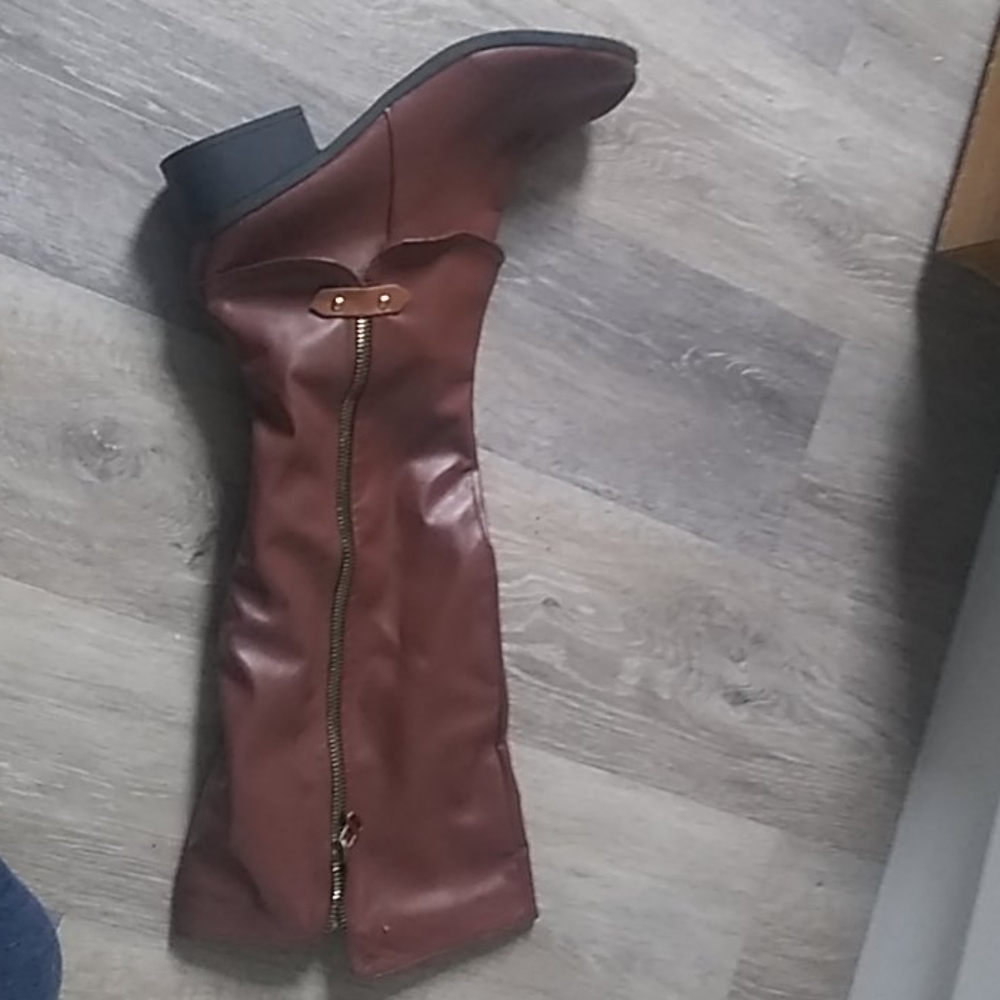 Brown boots